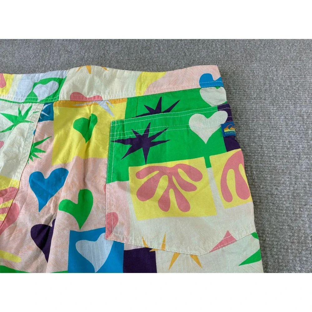 Faherty Quiksilver Mens 34 Board Shorts Multi Color Abstract Heart Print Swim